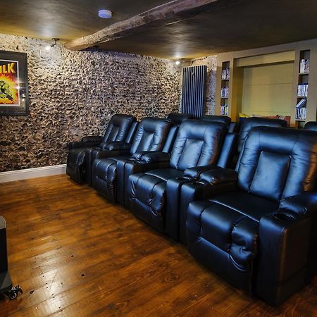 Huge Deluxe 600 Year Old Essex Manor, Hot Tub, Cinema Room, Sky Tv Saffron Walden Zewnętrze zdjęcie