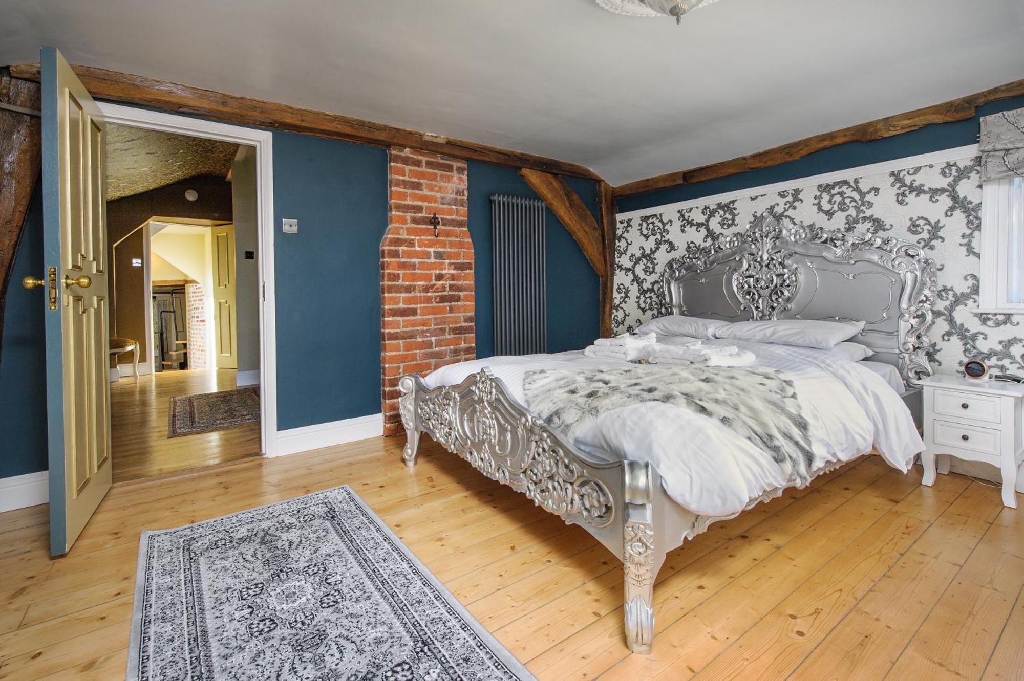 Huge Deluxe 600 Year Old Essex Manor, Hot Tub, Cinema Room, Sky Tv Saffron Walden Zewnętrze zdjęcie