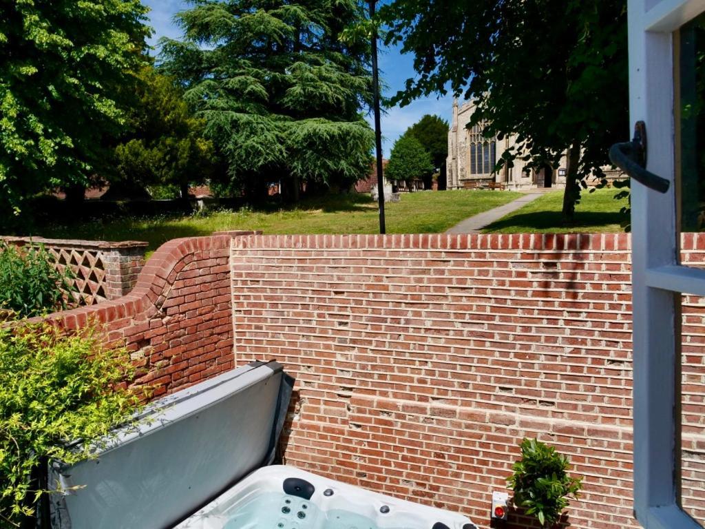 Huge Deluxe 600 Year Old Essex Manor, Hot Tub, Cinema Room, Sky Tv Saffron Walden Zewnętrze zdjęcie