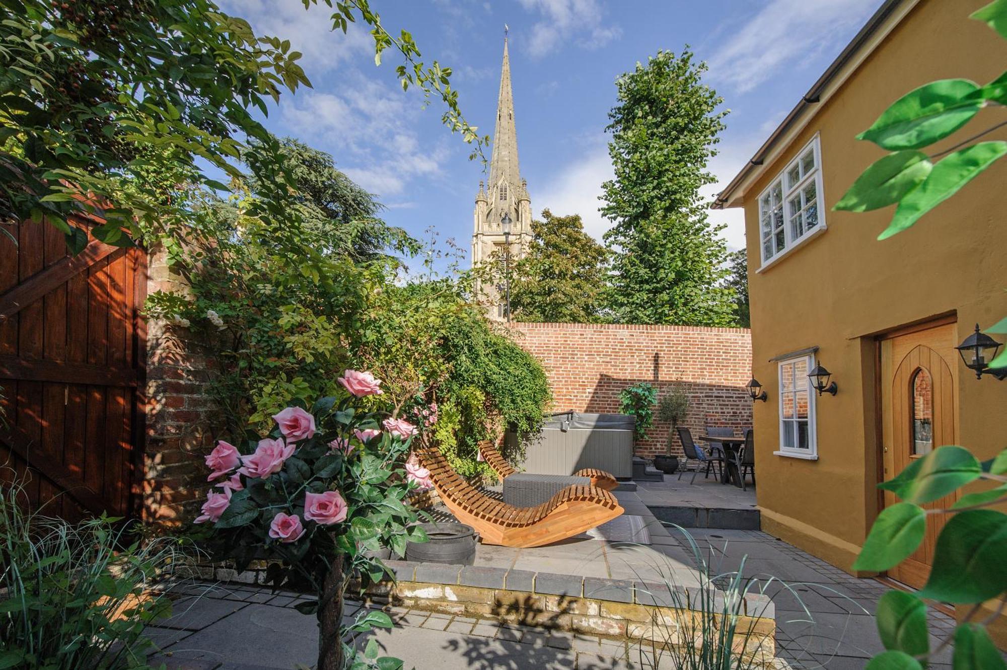 Huge Deluxe 600 Year Old Essex Manor, Hot Tub, Cinema Room, Sky Tv Saffron Walden Zewnętrze zdjęcie
