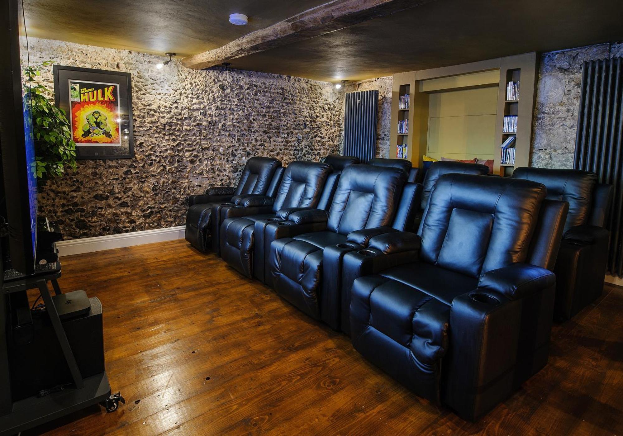 Huge Deluxe 600 Year Old Essex Manor, Hot Tub, Cinema Room, Sky Tv Saffron Walden Zewnętrze zdjęcie